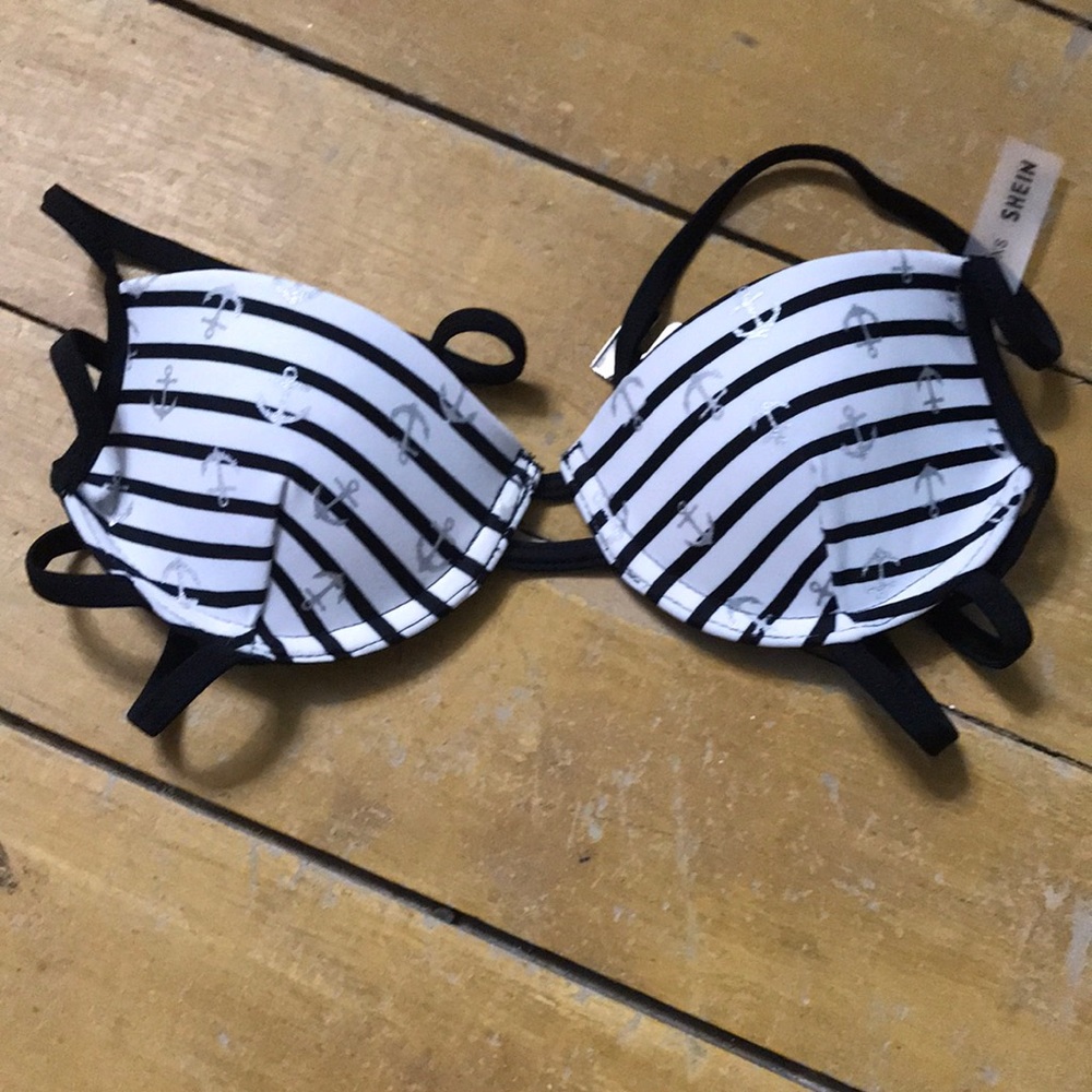 SHEIN bathing suit top